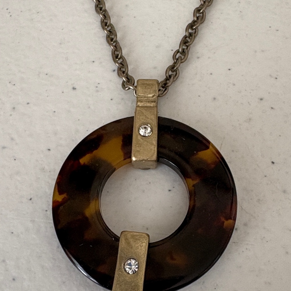 Danielle Stevens Tortoiseshell Circle Pendant Nec… - image 3